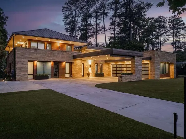 440 Cochran Dr NW, Atlanta, GA 30327