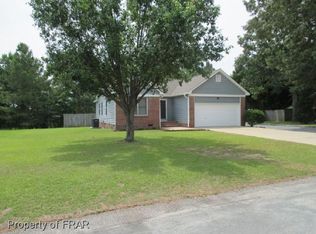 208 Sprucepine Dr, Raeford, NC 28376