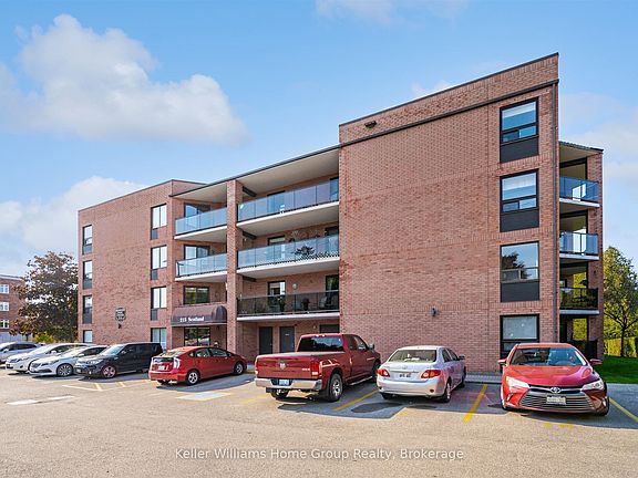 4th image of 215 Scotland St #405