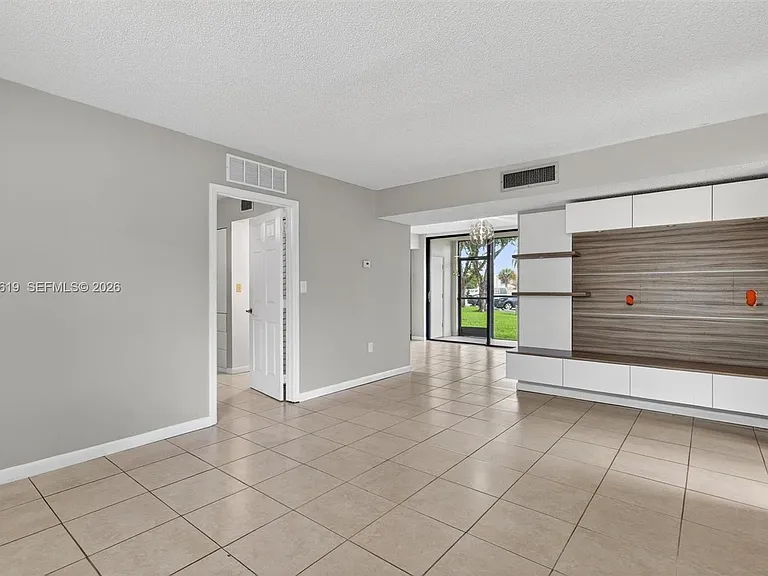 8065 SW 107th Ave #106 — Photo 10