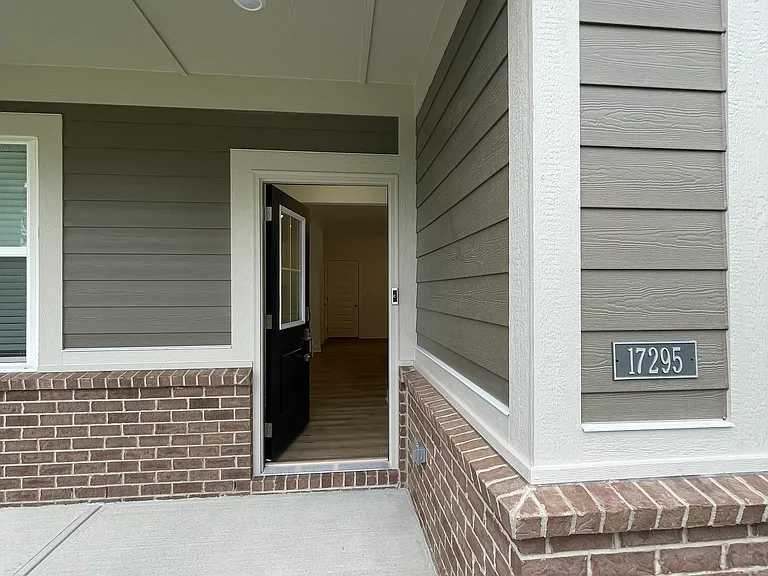 17295 Gibson Dr — Photo 7