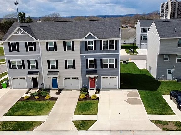 2nd image of 114 Slate Ridge Dr #9