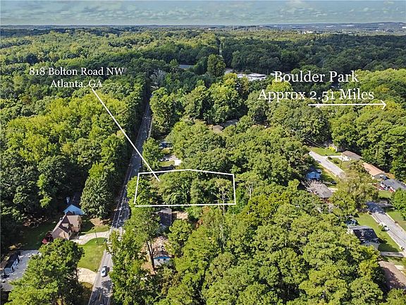 3rd image of 818 Bolton Rd NW #5