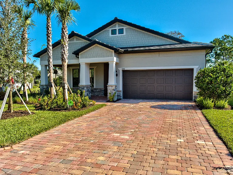 9280 Cormorant Dr — Photo 24