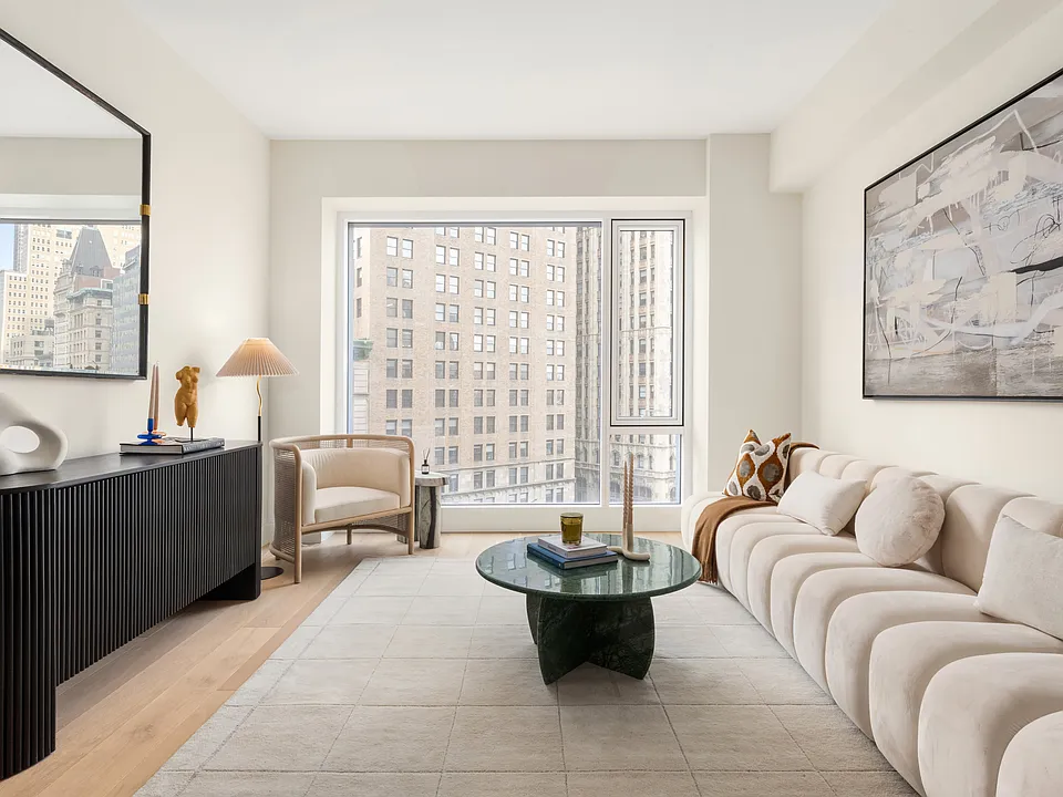 1 Park Row #8A