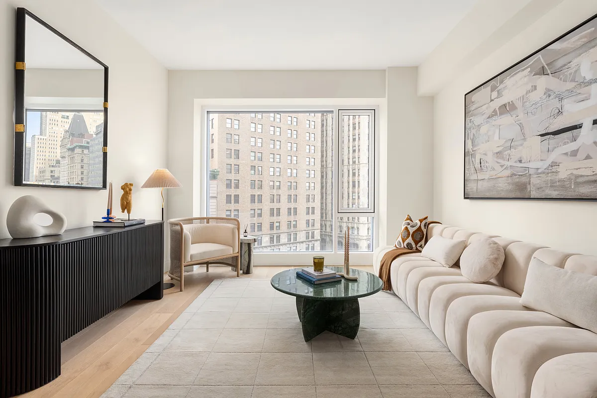 1 Park Row 8A