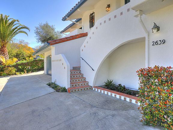 3rd image of 2639 Montrose Pl