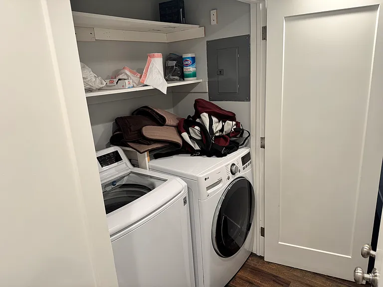 In-suite washer and dryer