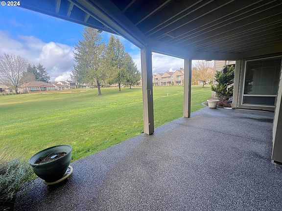 3rd image of 2316 SE Baypoint Dr Unit 81