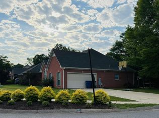 1316 Amberley Woods Dr, Helena, AL 35080