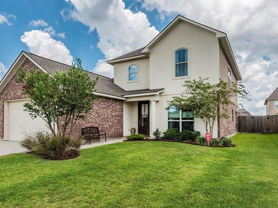 1st image of 107 Cautillion Dr