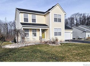 756 Glenlivet St, Howell, MI 48843