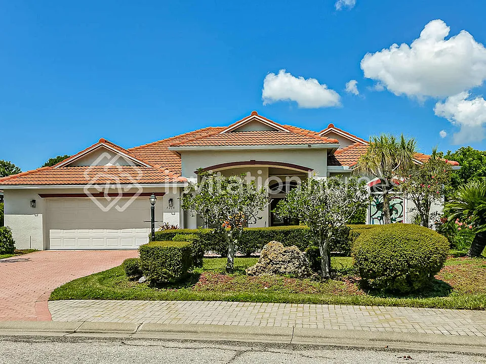 7214 39th Ln E