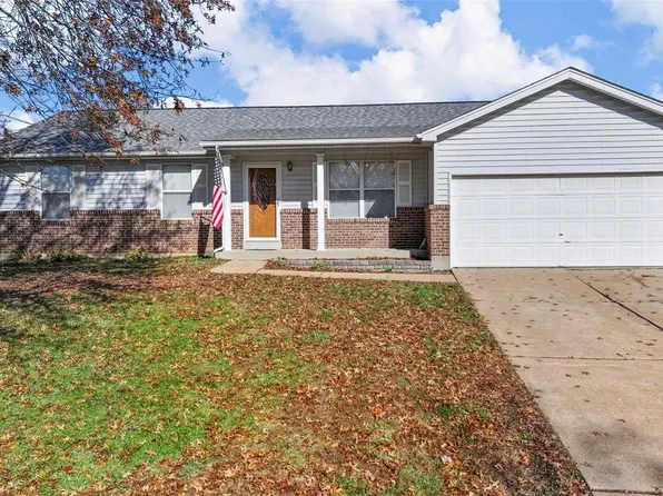 432 Morgan Woods Dr, Fenton, MO 63026