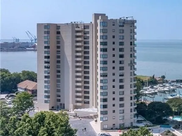 7501 River Rd APT 16E, Newport News, VA 23607