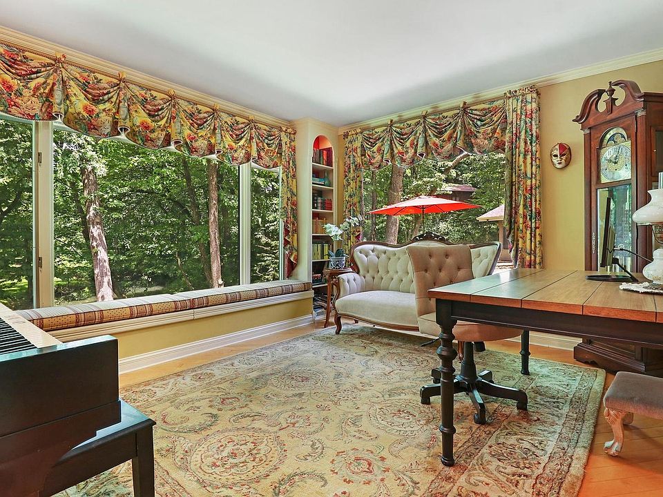 112 River Dr, Trout Valley, IL 60013 Zillow