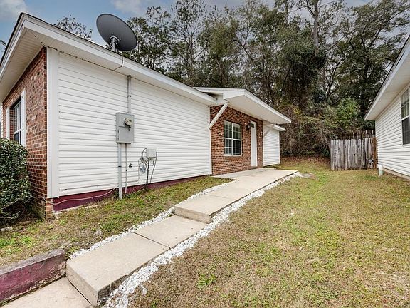 2nd image of 1712 Corey Wood Cir