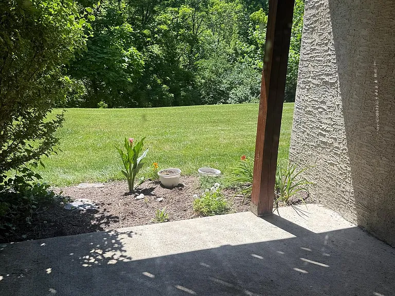 636 Greycliffe Ln — Photo 25