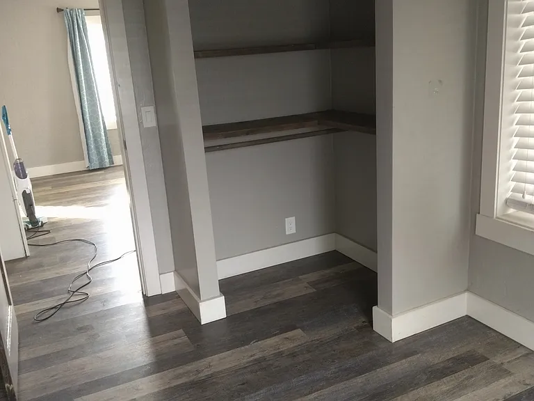 629 SW Davis Ave — Photo 9