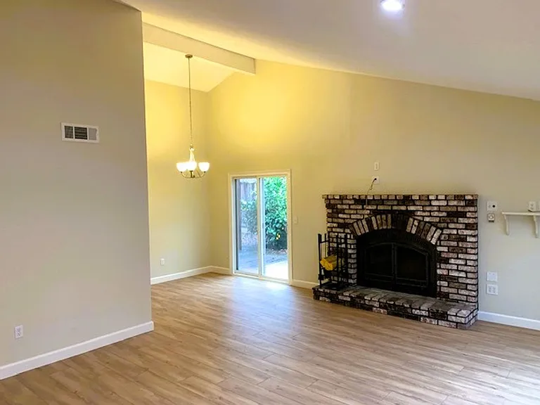 5248 Felicia Ave — Photo 13