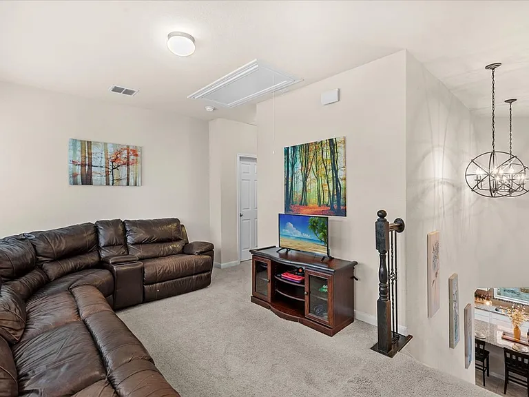 8722 Luckside — Photo 29