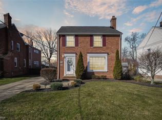 1184 Churchill Rd, Lyndhurst, OH 44124