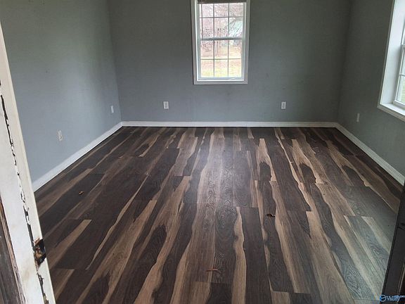 4th image of 34 Woodview Rd