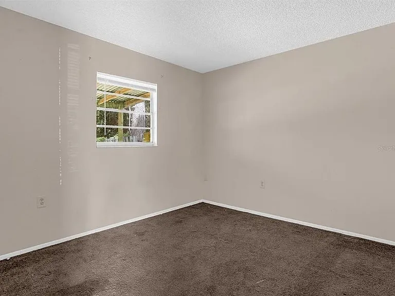 15115 Omaha St — Photo 11