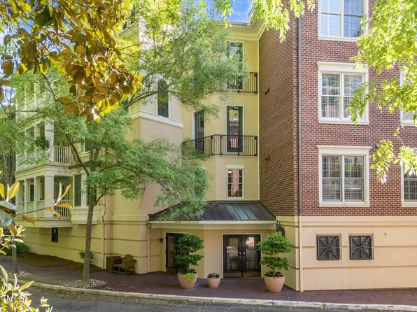 2701 Glenwood Gardens Ln #204, Raleigh, NC 27609