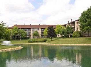 1603 E Central Rd APT 303, Arlington Heights, IL 60005