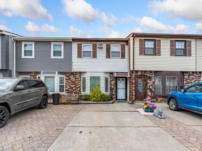 66 Sandalwood Dr, Staten Island, NY, 10308