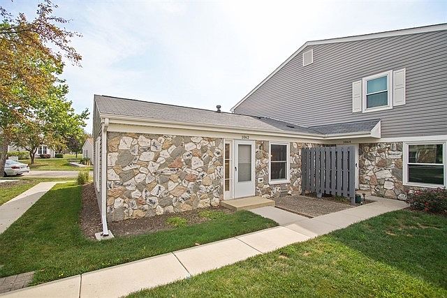 1st image of 1062 Newport Hbr