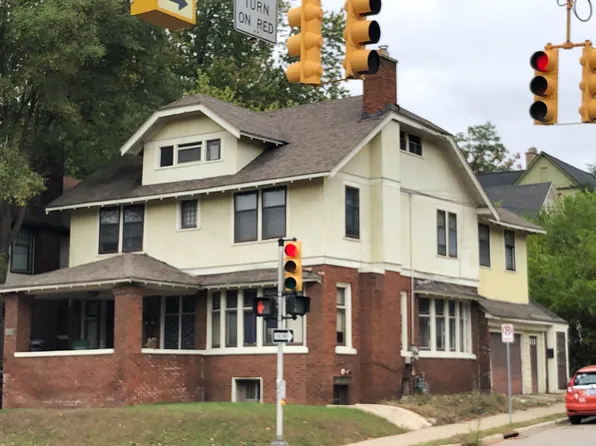 557 Fulton St E, Grand Rapids, MI 49503