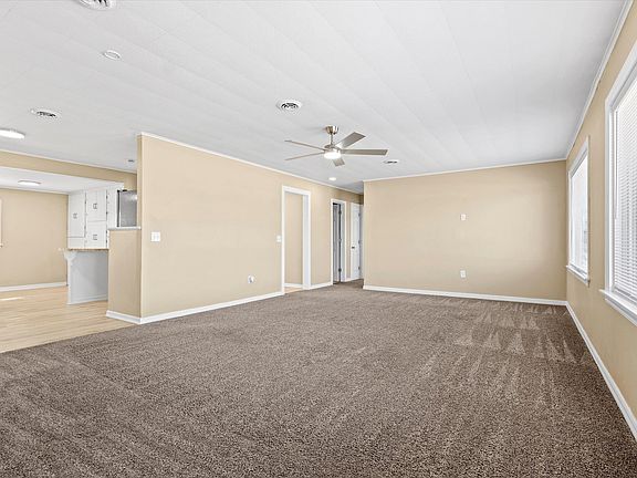 5th image of 1216 College Ave