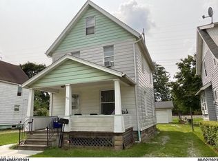 432 Adams St, Elyria, OH 44035