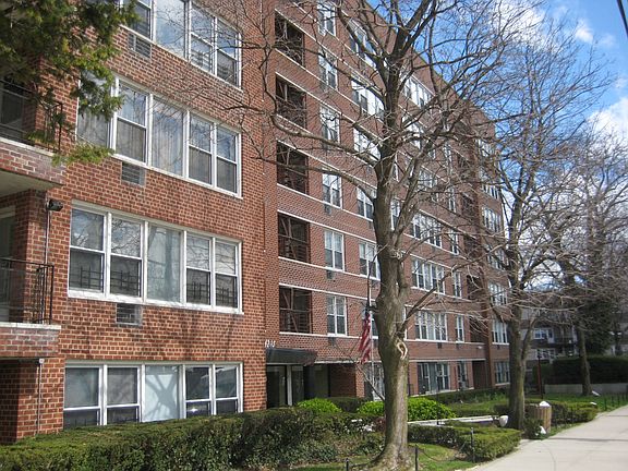 3rd image of 16215 Highland Ave APT 3K