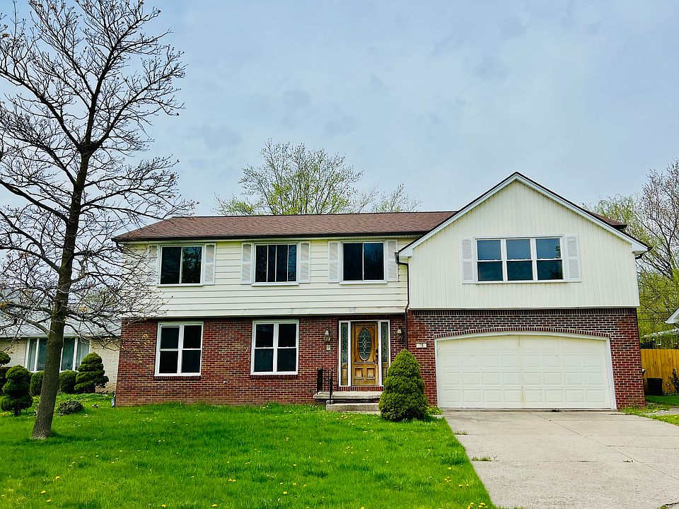 1st image of 28 Hampton Ct