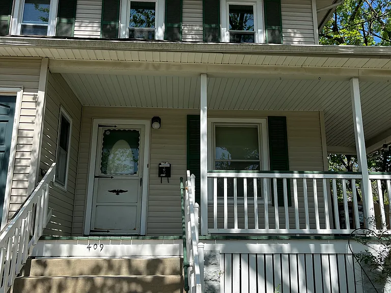 409 Newton Ave #2 — Photo 2