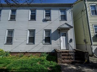 68 Huntington St, New Brunswick, NJ 08901