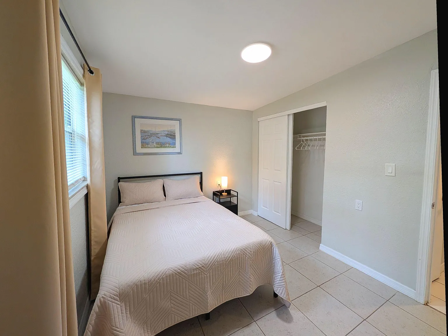 4 bed, 3.0 bath, 1450 sqft, $1,001 — Photo 2