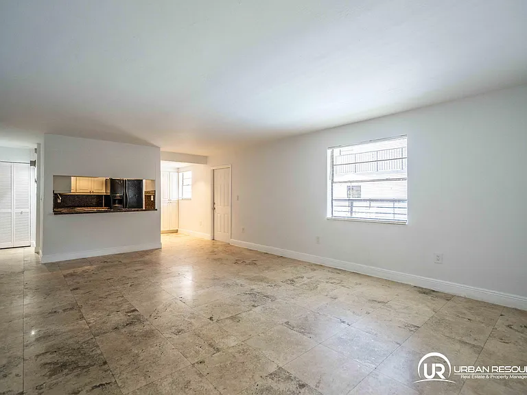 3265 Virginia St #11 — Photo 11
