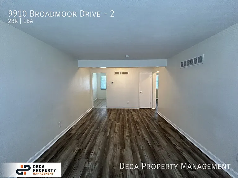 9910 Broadmoor Dr #2 — Photo 2