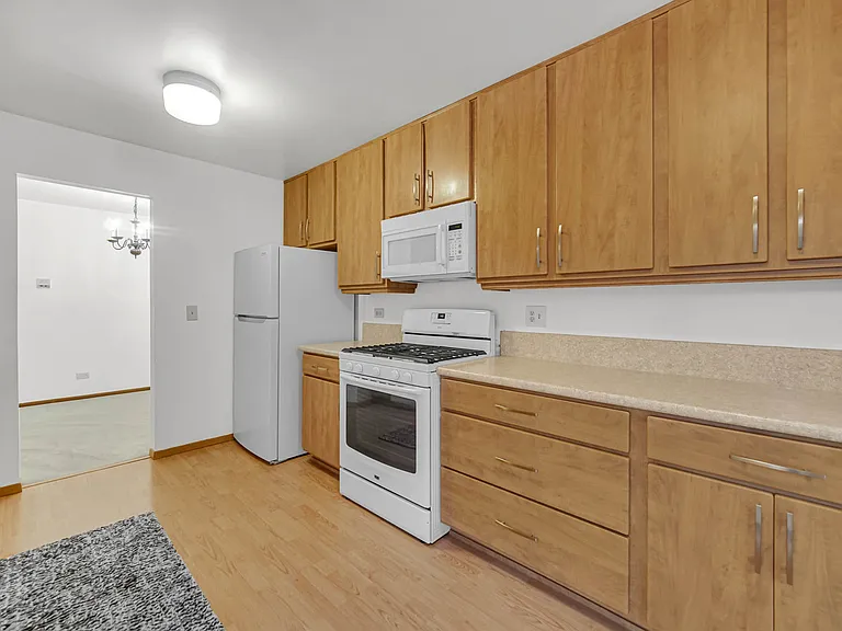 7000 Newport Dr #204 — Photo 12