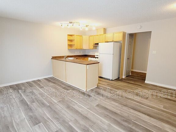 3rd image of 451 Hyndman Cres NW #42