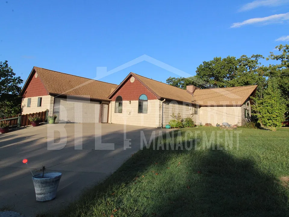 6 Bridgeview Dr