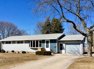 2508 39th St, Two Rivers, WI 54241