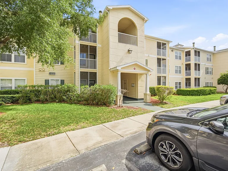 18367 Bridle Club Dr — Photo 3