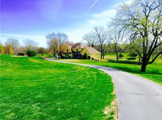 15801 Country Ln W, Platte City, MO 64079