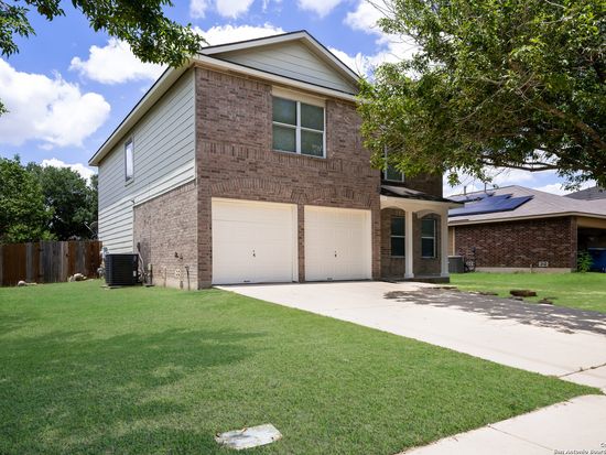 15815 Brisbane Dr, Selma, TX 78154