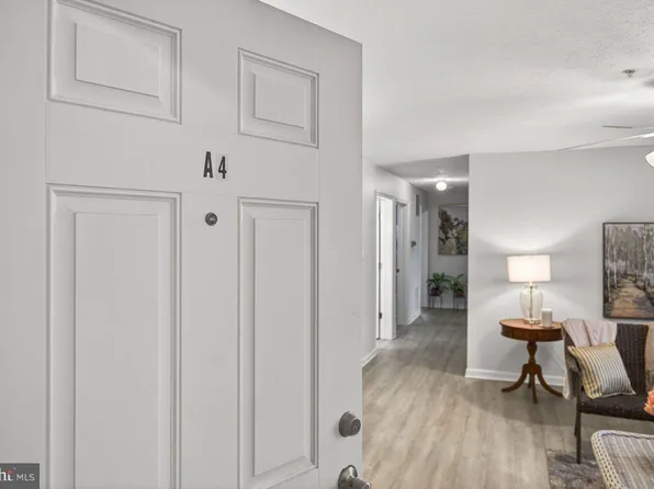 1282 Ox Rd Unit A4, Woodstock, VA 22664